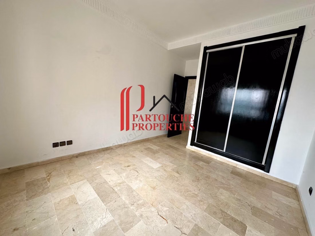 Location d'un appartement à Gauthier. 2 belles chambres. Air conditionné et cheminée