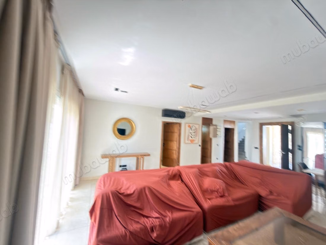 Bella villa moderna reformada en venta 220m2