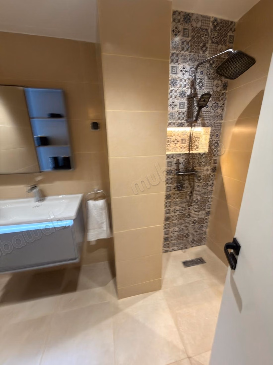 Bella villa moderna reformada en venta 220m2