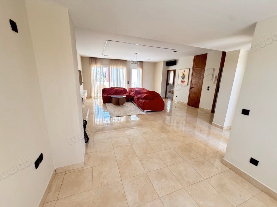 Bella villa moderna reformada en venta 220m2