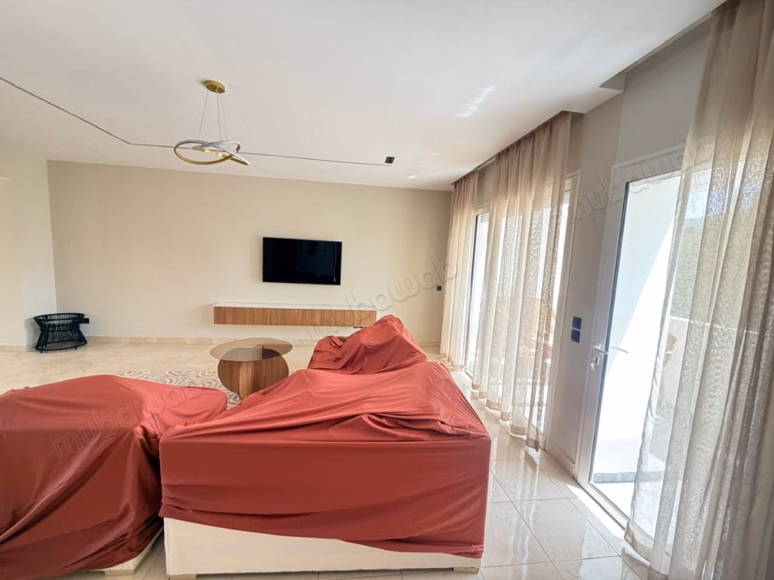 Bella villa moderna reformada en venta 220m2