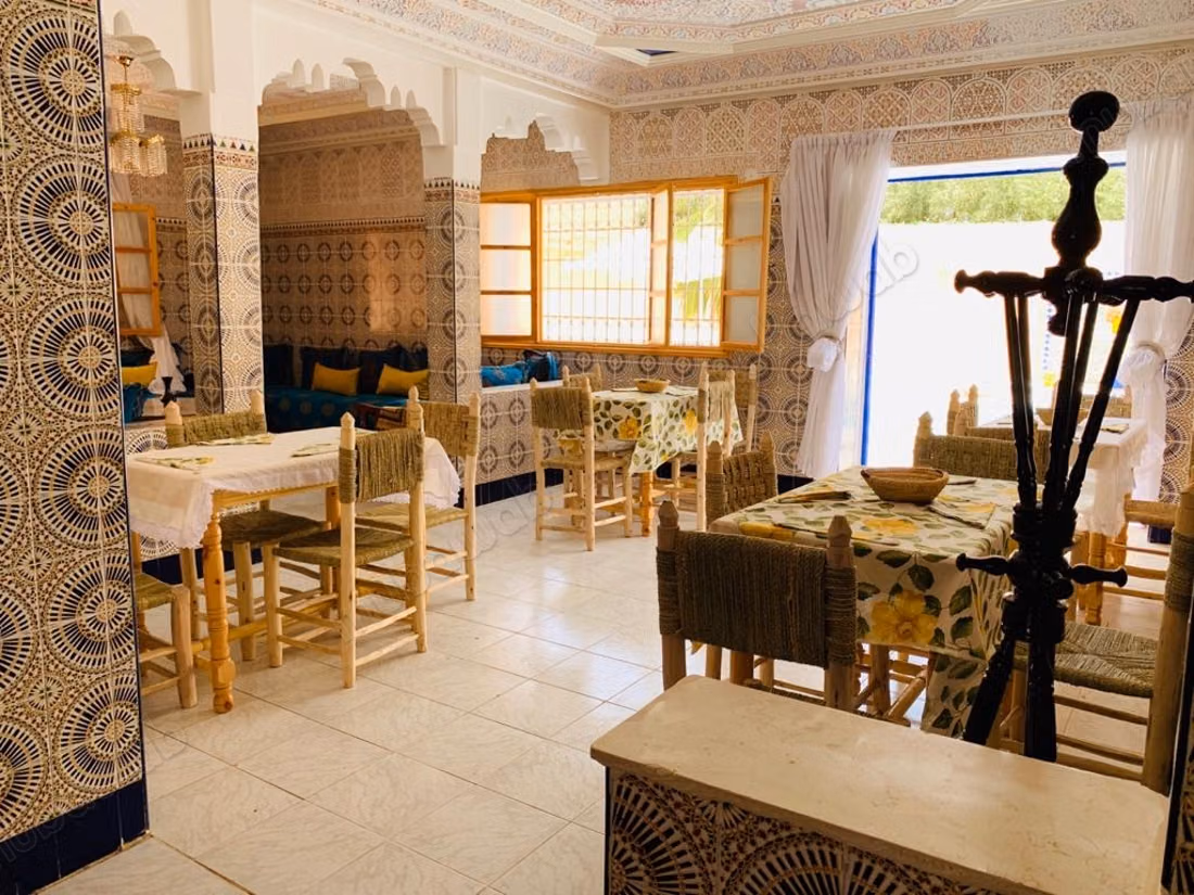 Somptueux Auberge titré à vendre à Amizmiz.
Superficie 699 m²