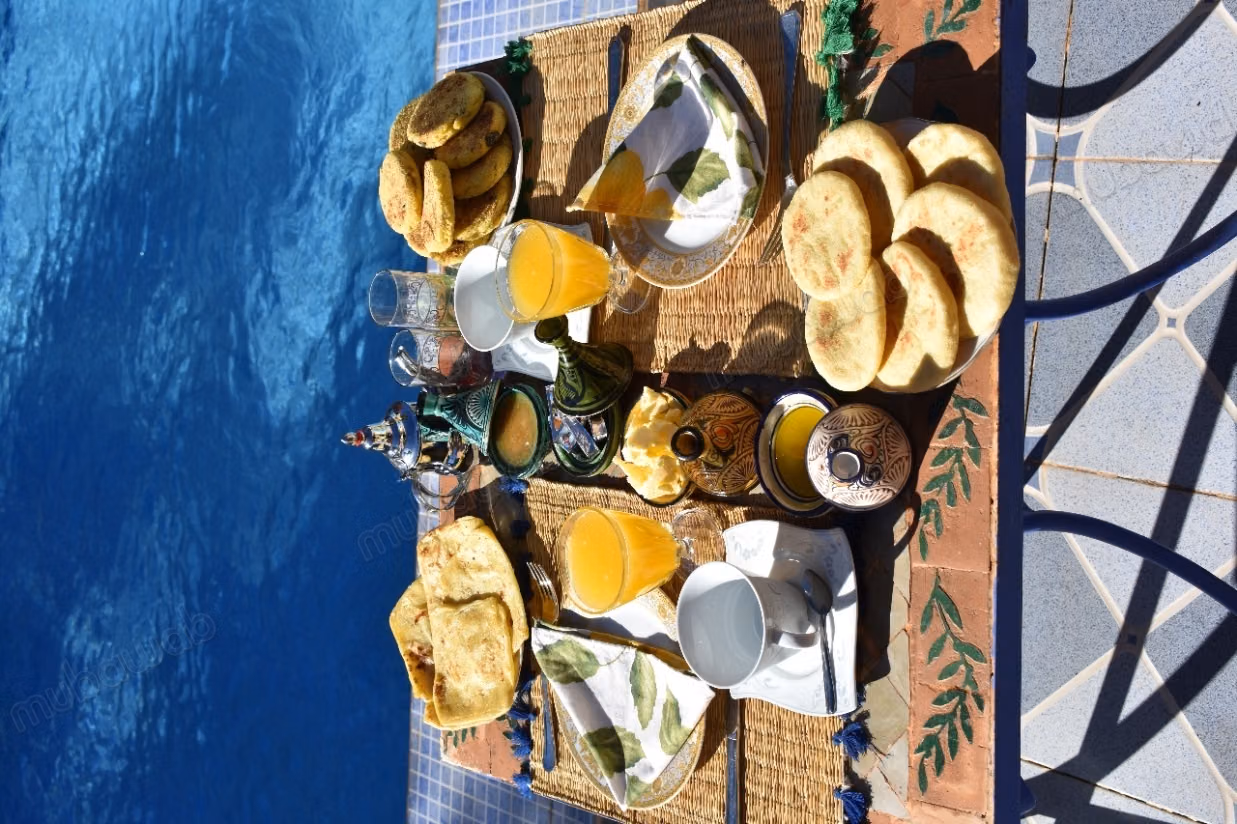 Somptueux Auberge titré à vendre à Amizmiz.
Superficie 699 m²