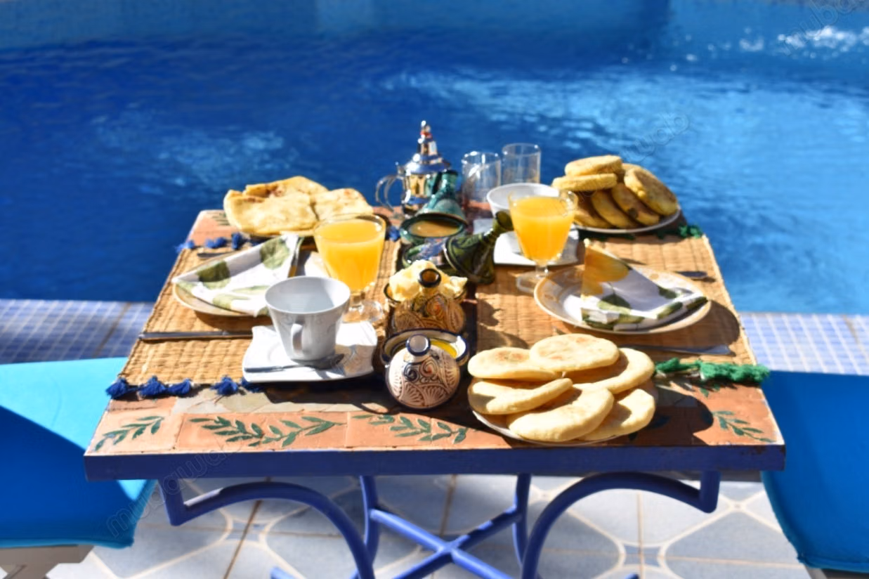 Somptueux Auberge titré à vendre à Amizmiz.
Superficie 699 m²