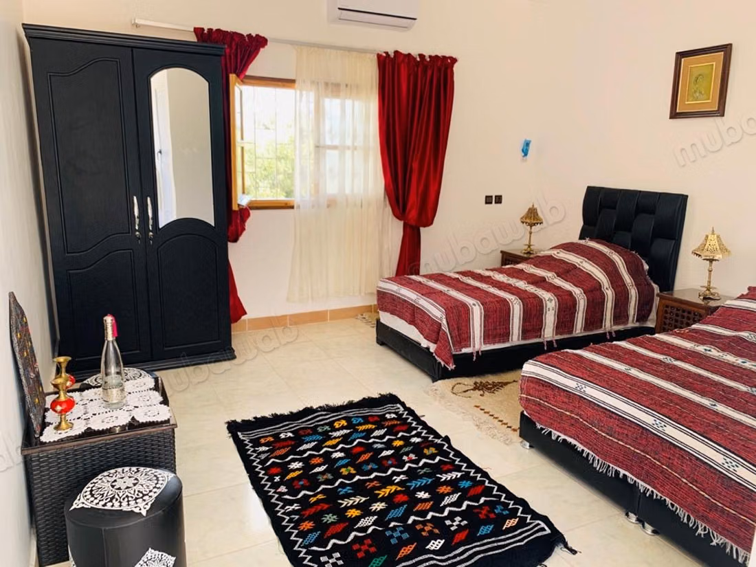 Somptueux Auberge titré à vendre à Amizmiz.
Superficie 699 m²