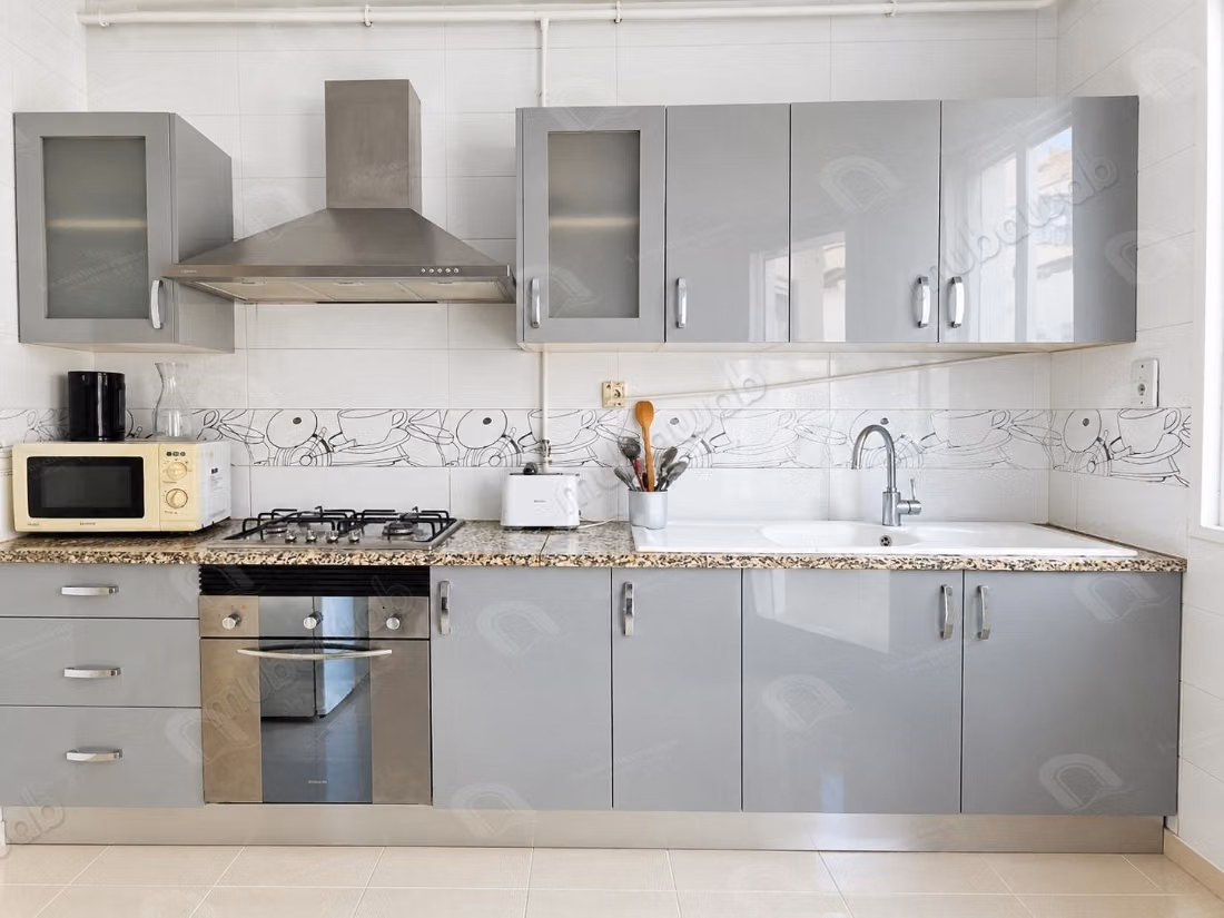 Furnished S1 Apartment by the Lake Shores 2