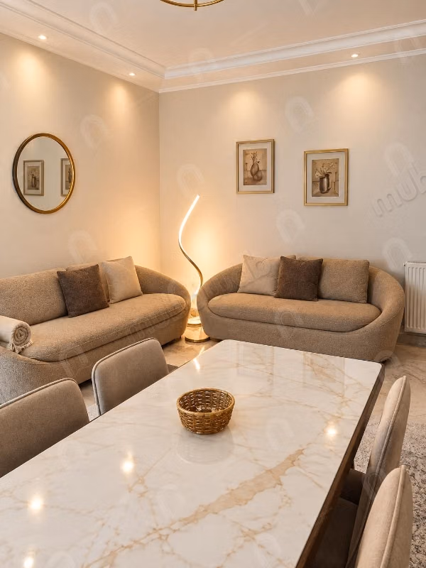 Furnished S1 Apartment by the Lake Shores 2