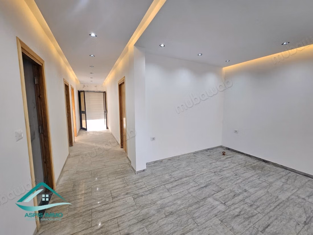 Ground floor apartment with pool 250 meters from Kerko beach