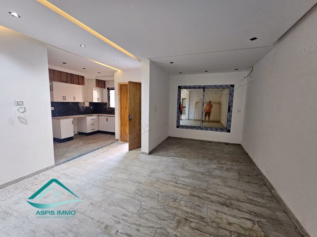 Ground floor apartment with pool 250 meters from Kerko beach