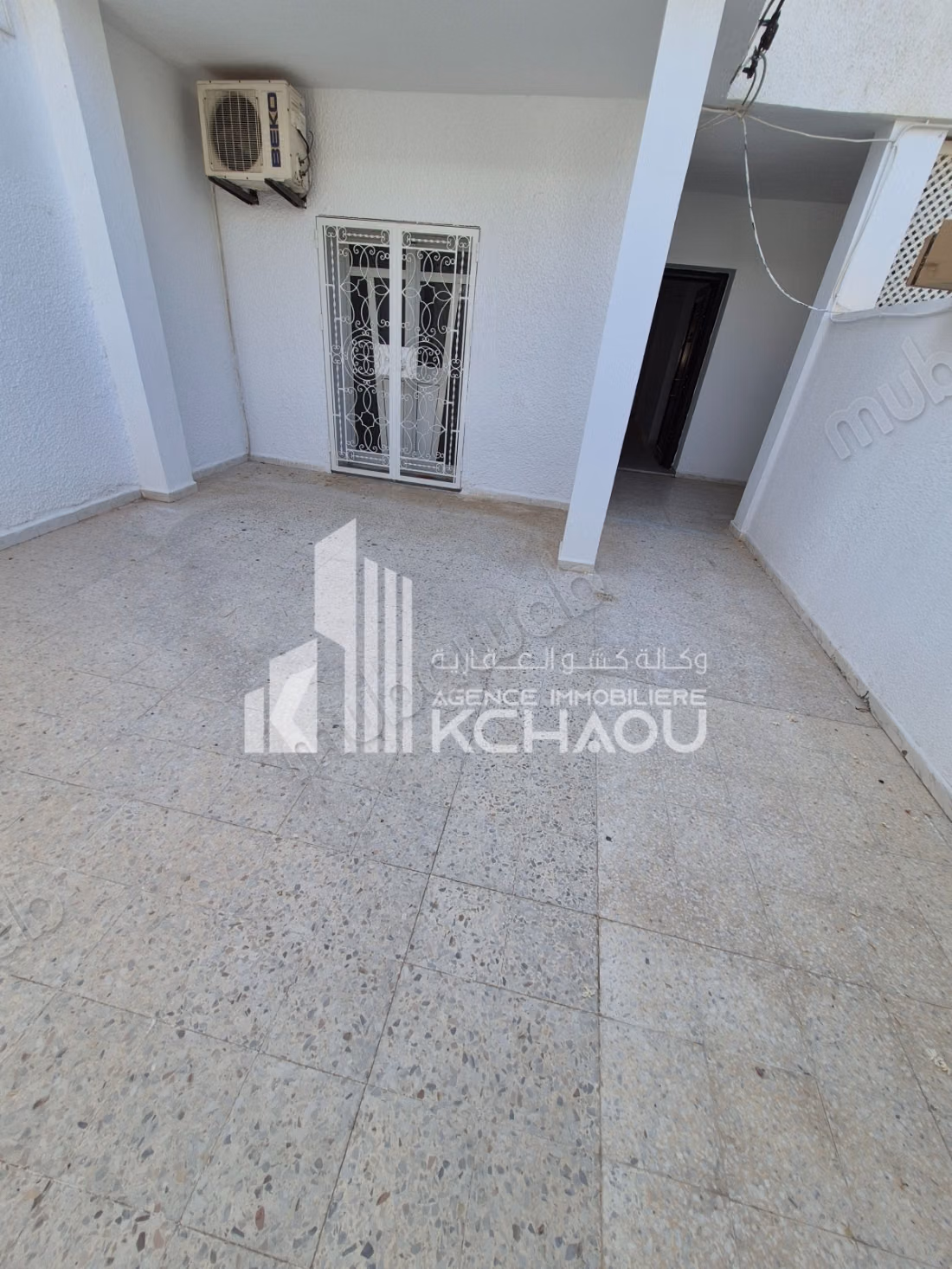 A louer rdc villa a cite ennozha