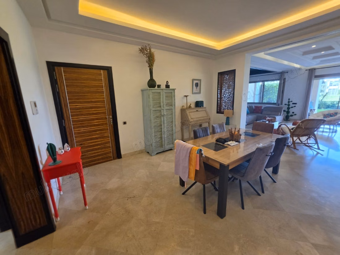 In affitto appartamento di alto standing 3 camere da letto, dressing XXL,