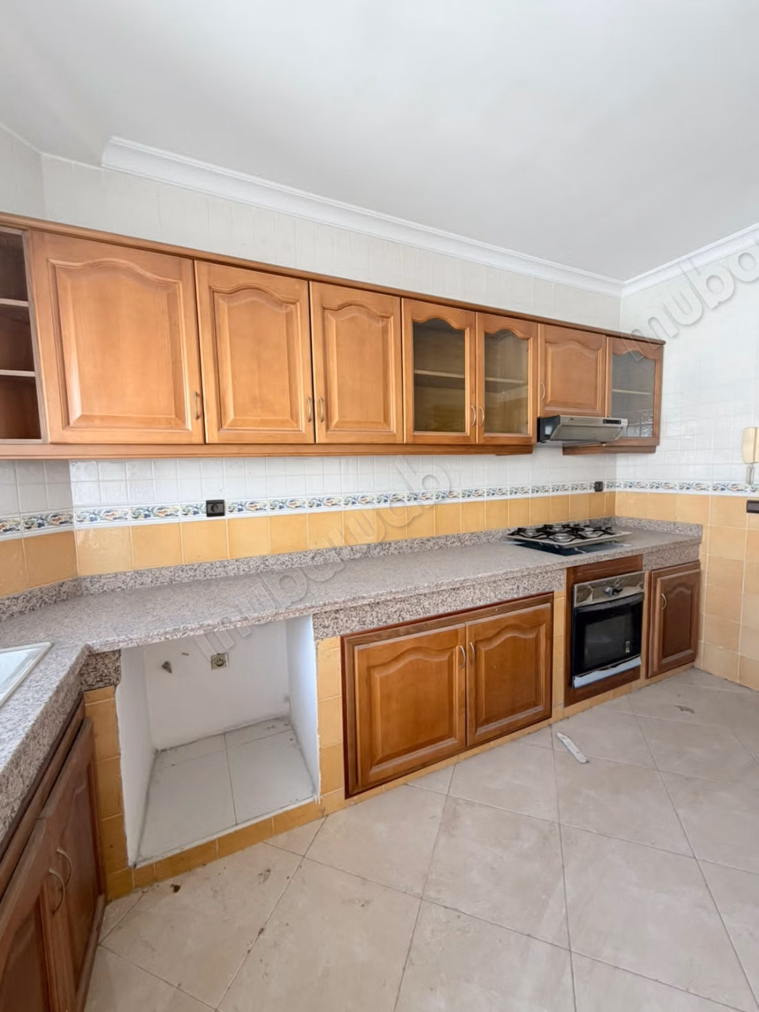 Appartement à vendre centre ville de Tanger 135m habitable plus 64m de terrasse