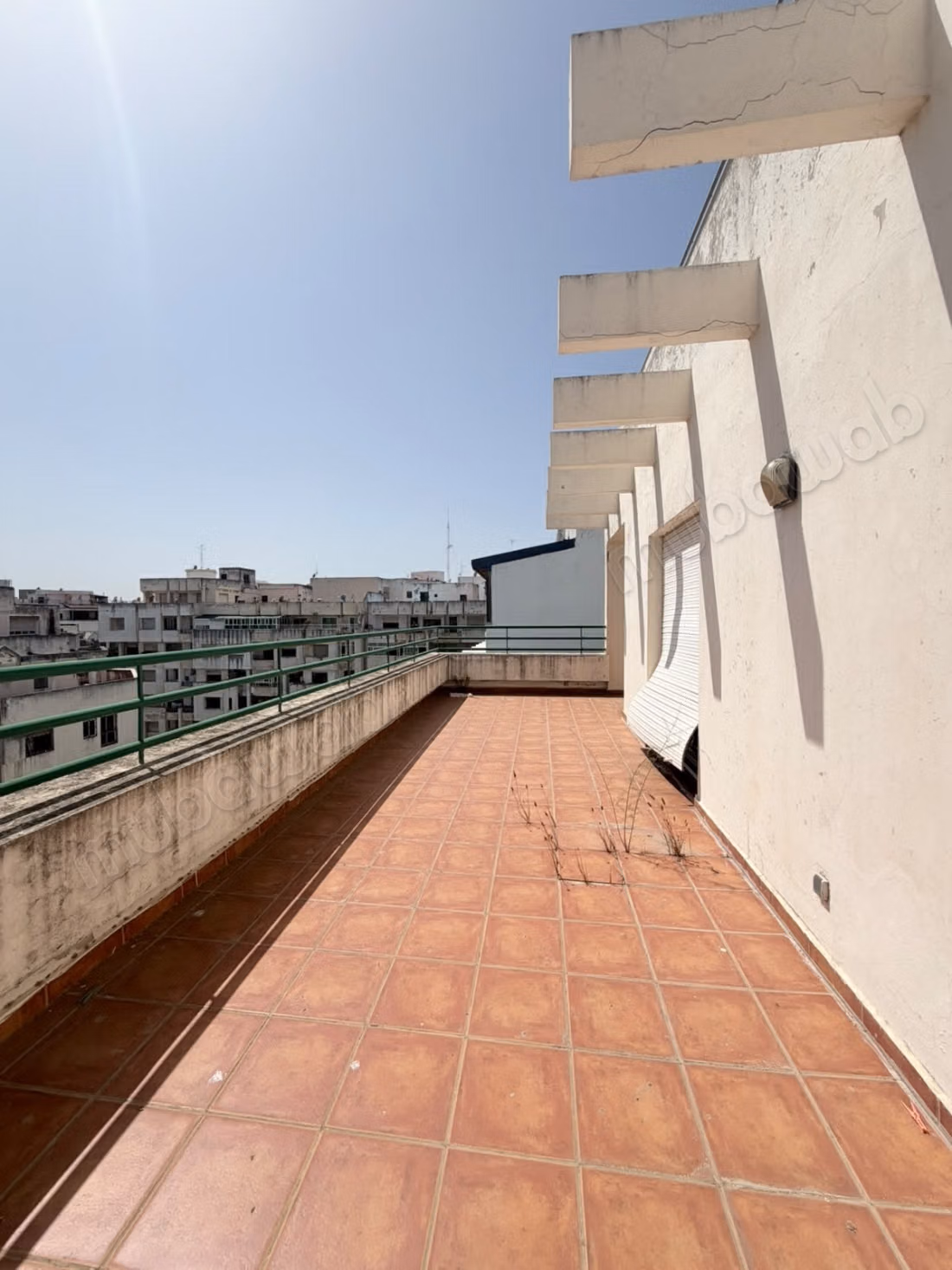 Appartement à vendre centre ville de Tanger 135m habitable plus 64m de terrasse