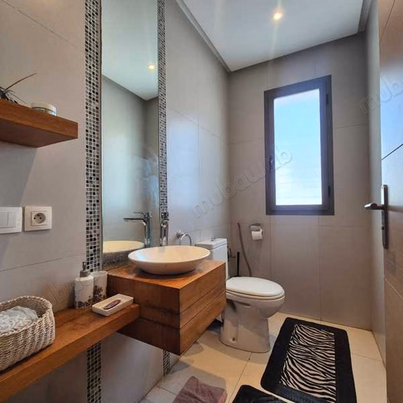 Villa à Louer de 78.0 m² à Casablanca, Laymoune