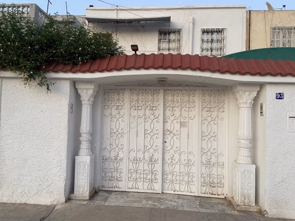 Superbe maison meublée à louer pour etudiantes