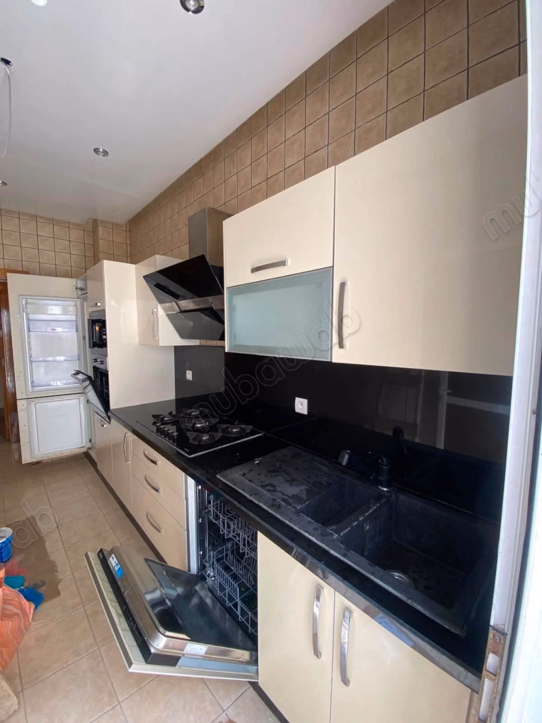 Bel apartamento en alquiler en Agdal. Superficie 80 m²