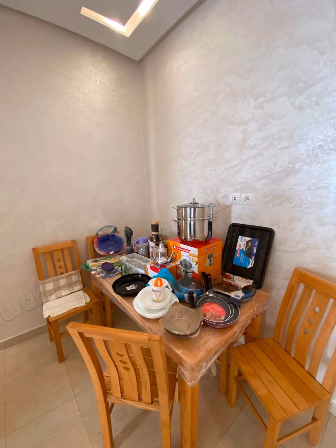 Bel apartamento en alquiler en Agdal. Superficie 80 m²