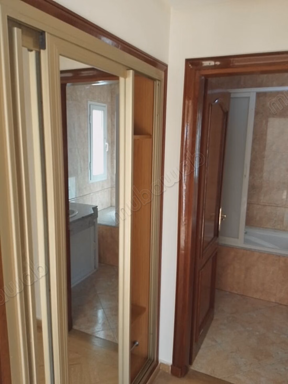 Appartement en location à Gauthier. 4 pièces. Porte sécurisée et chauffage central