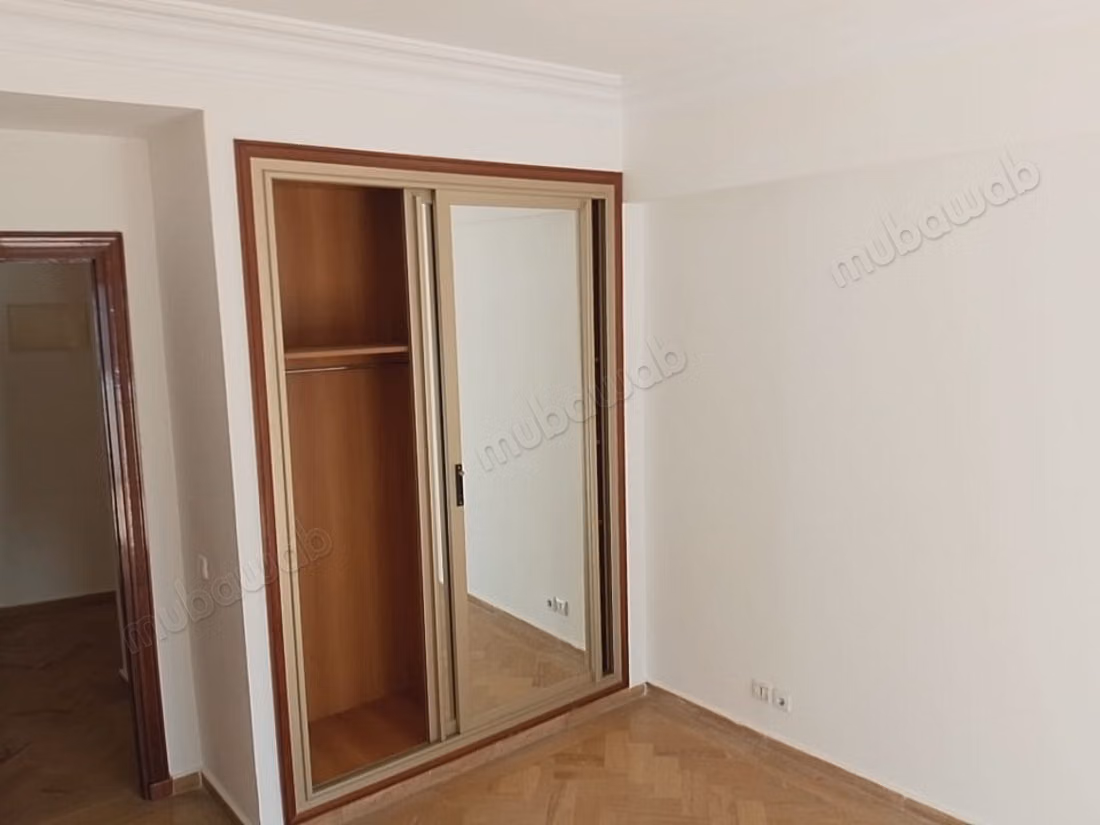 Appartement en location à Gauthier. 4 pièces. Porte sécurisée et chauffage central