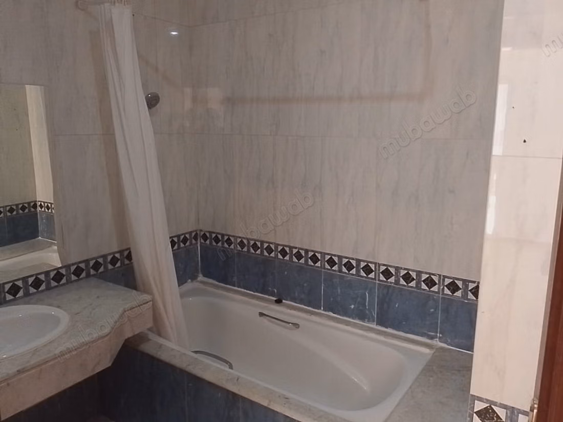 Appartement en location à Gauthier. 4 pièces. Porte sécurisée et chauffage central