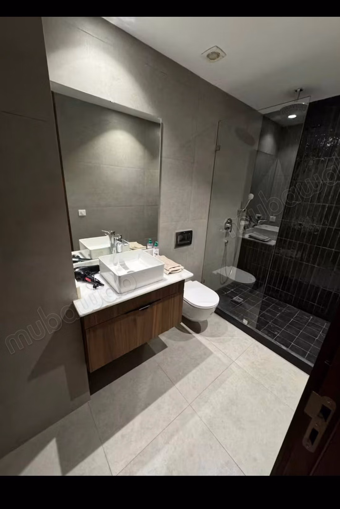 Furnished apartment with 3 bedrooms and swimming pool
