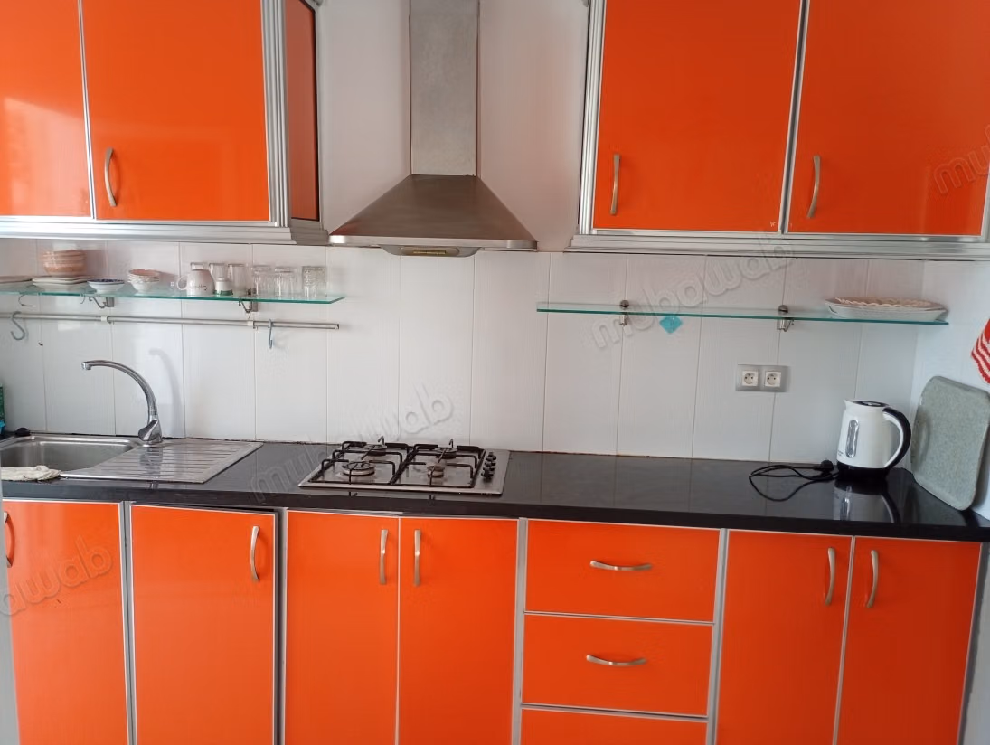 Appartement en vente à Martil. 2 grandes pièces. Prestation de conciergerie, belle Piscine