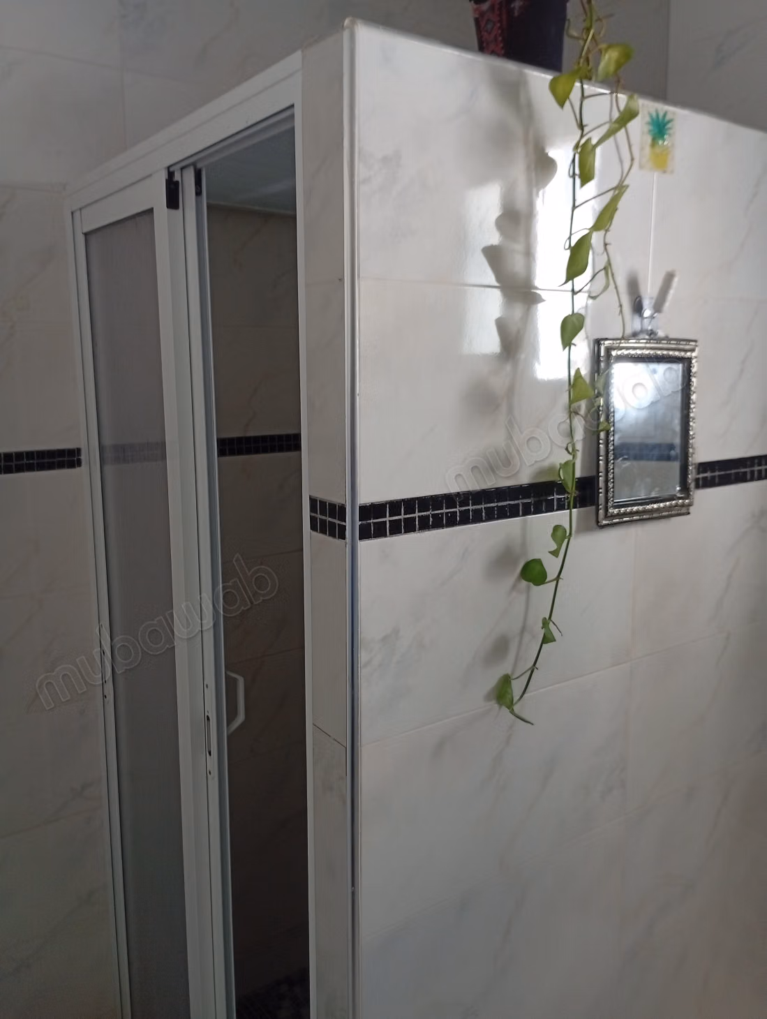 Appartement en vente à Martil. 2 grandes pièces. Prestation de conciergerie, belle Piscine