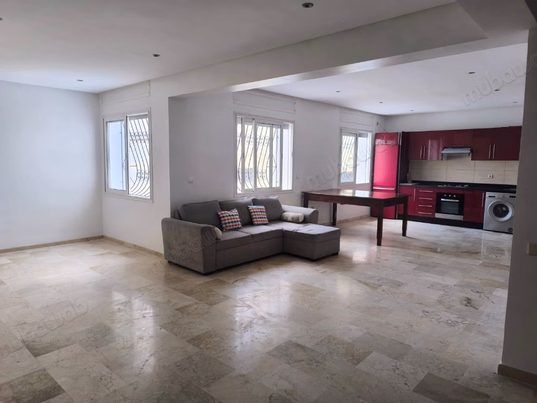 À louer appartement non meublé 107m² 4ème étag