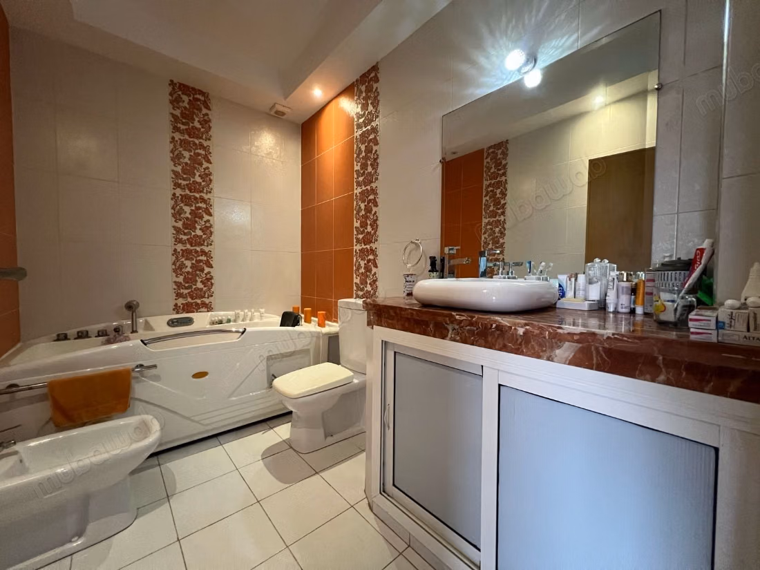 Appartement en vente à Nassim 
1.4 chambres — 3