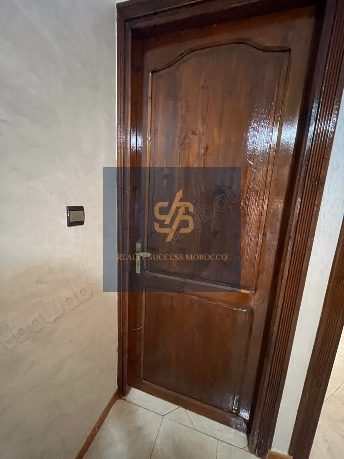 Maison R2 de 530m² a Vendre a Sidi Maarouf