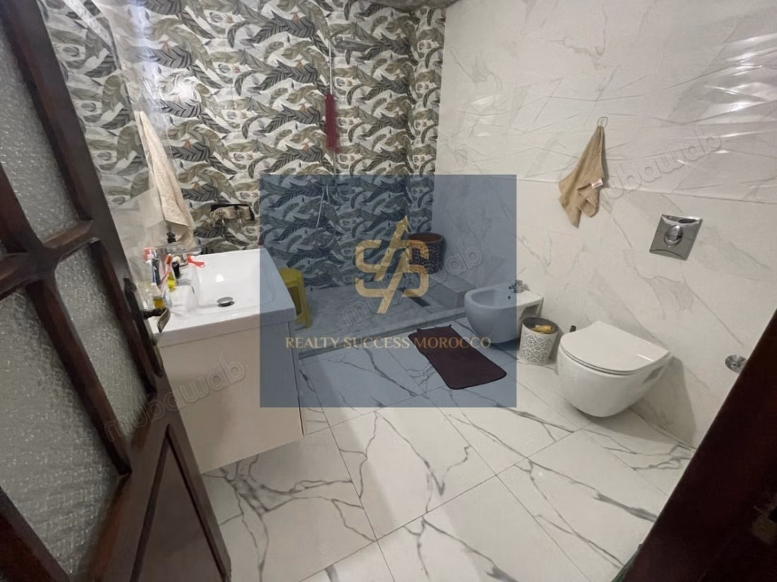 Maison R2 de 530m² a Vendre a Sidi Maarouf