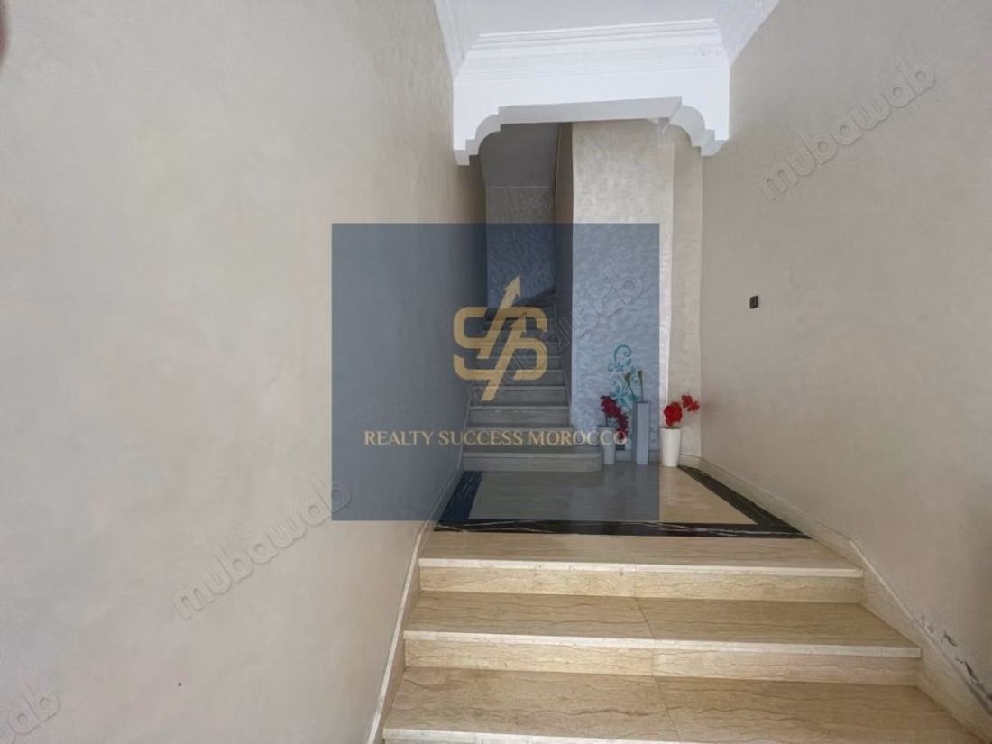 Maison R2 de 530m² a Vendre a Sidi Maarouf