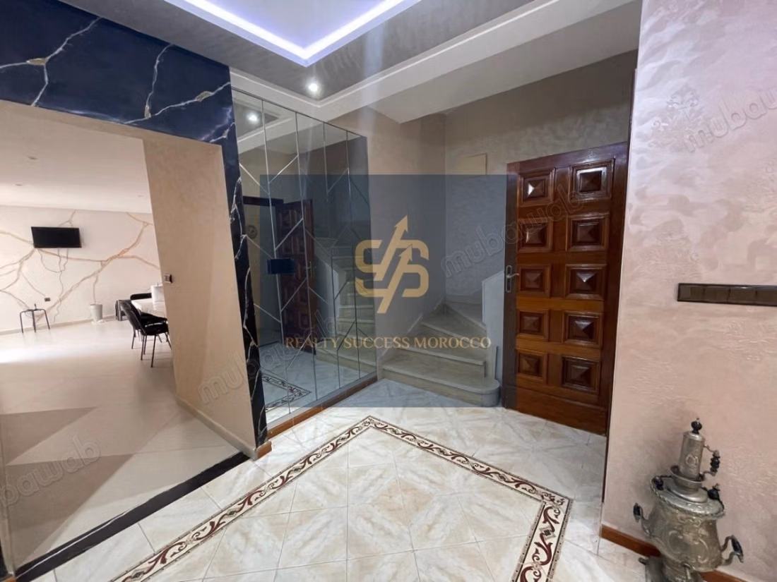 Maison R2 de 530m² a Vendre a Sidi Maarouf