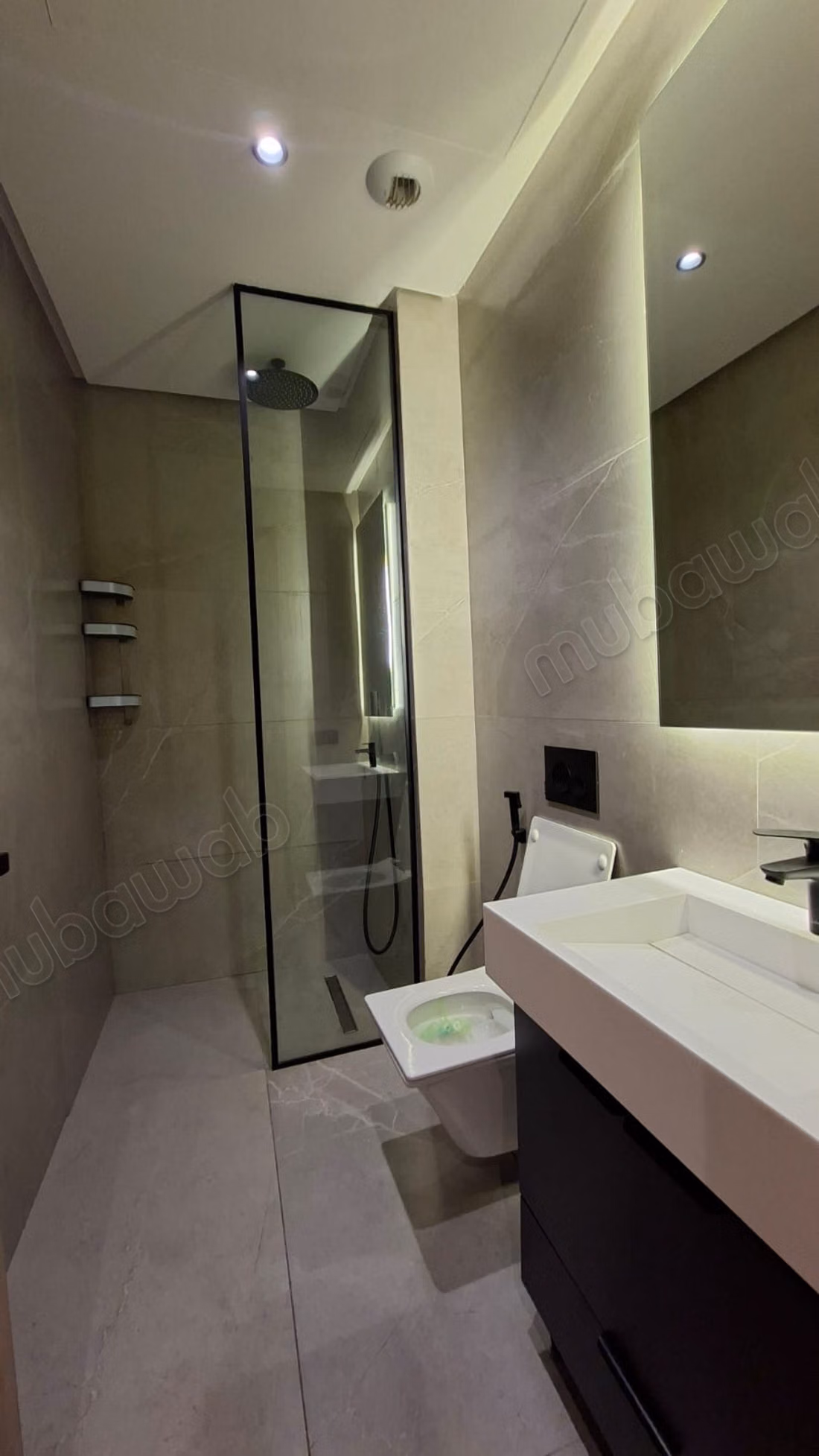Apartamento en alquiler en Souissi. Superficie 146 m². Sistema de parabólica y residencia segura