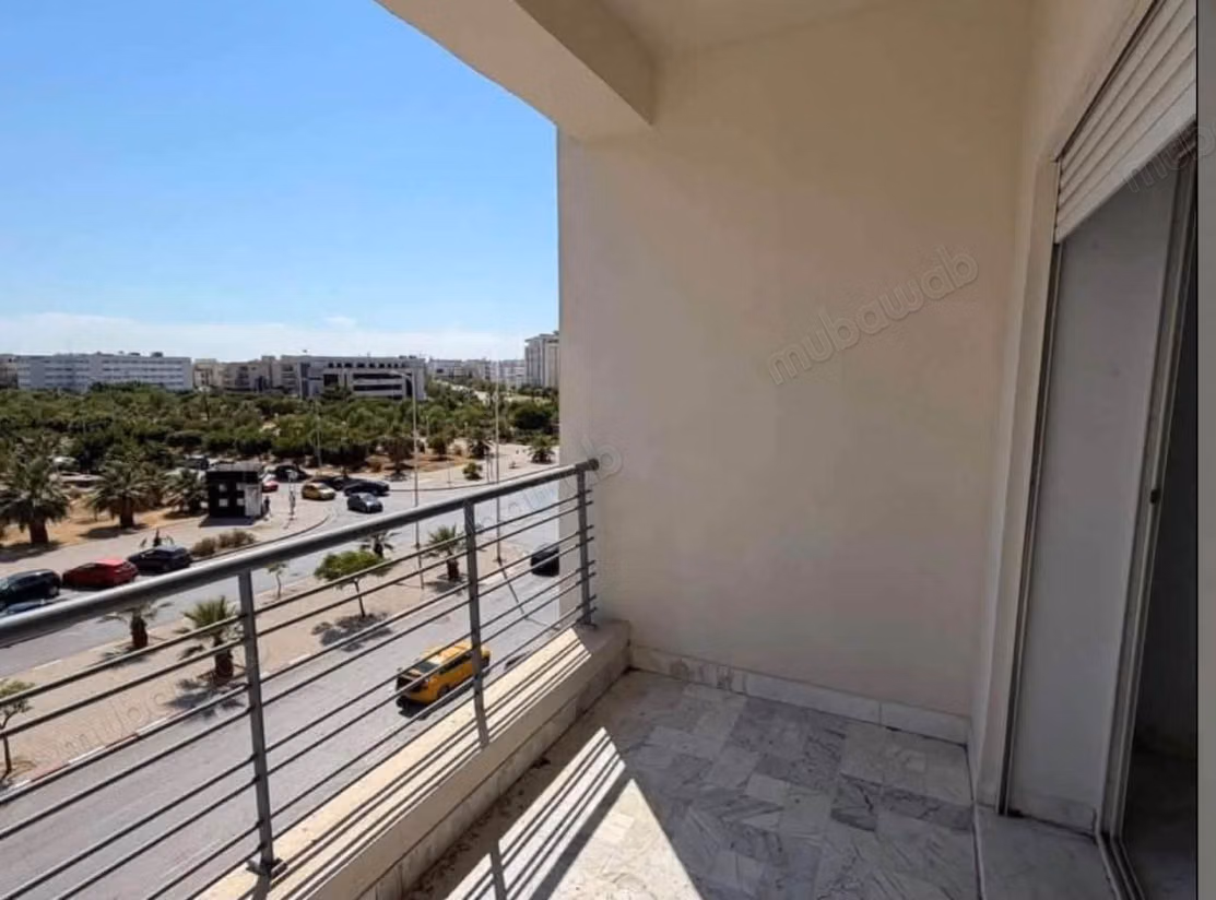 Appartamento in affitto a Les Berges Du Lac 1. Superficie 150 m²