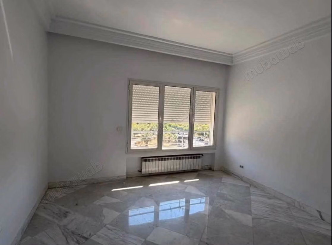 Appartamento in affitto a Les Berges Du Lac 1. Superficie 150 m²