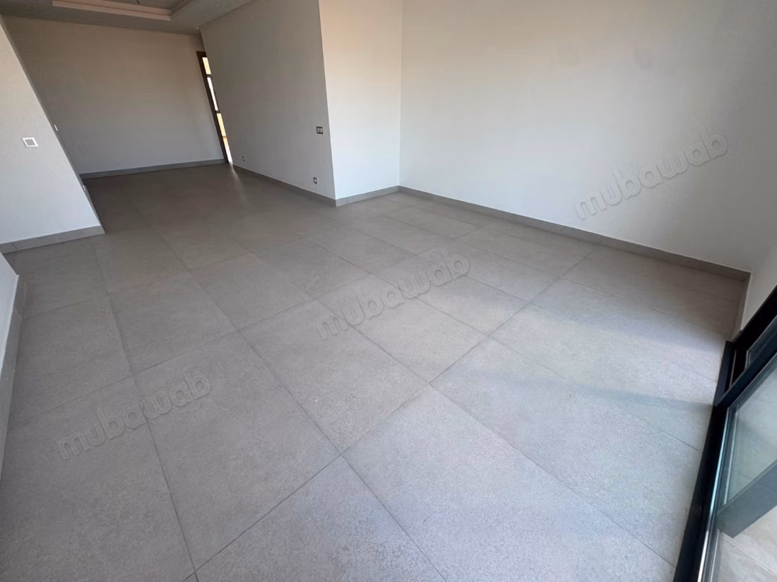 Appart à louer vide à Ain Diab Extension 14000dh