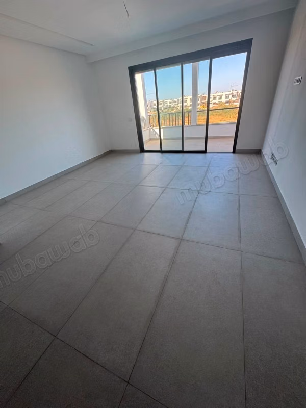 Appart à louer vide à Ain Diab Extension 14000dh