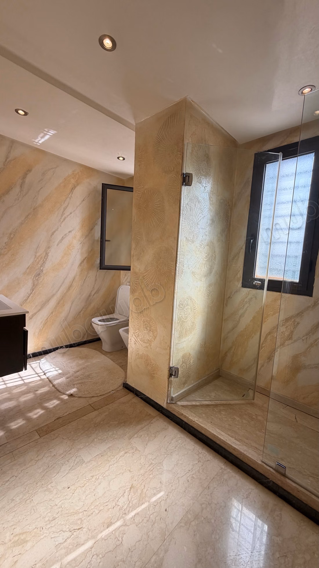 Villa de excepción en venta - 700 m² construidos en 3 niveles