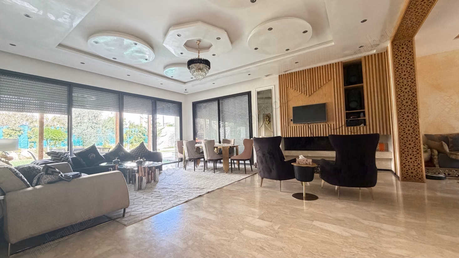 Villa de excepción en venta - 700 m² construidos en 3 niveles