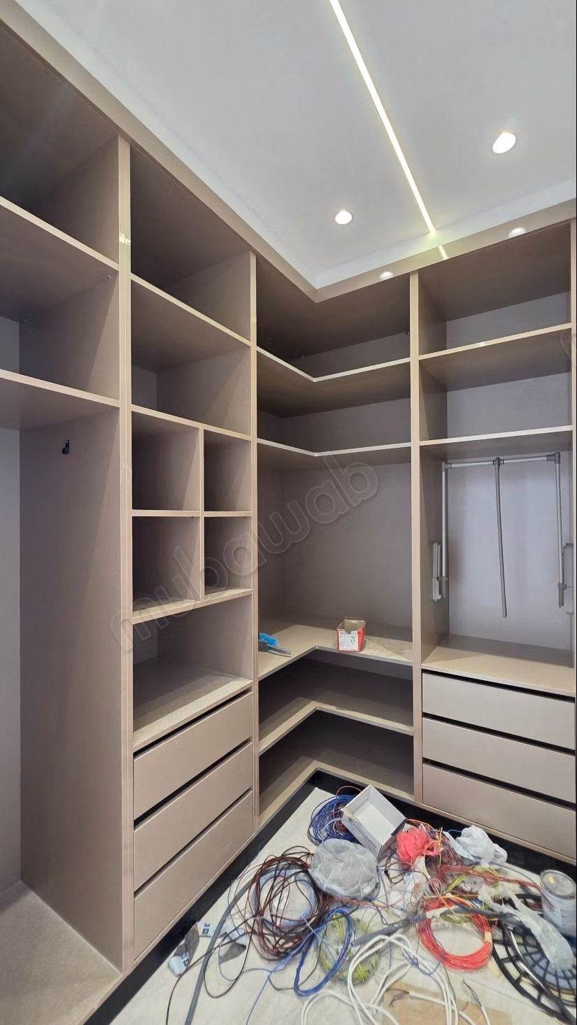 منزل فاخر للبيع في هومت سوك. المساحة 640 م². مفروش