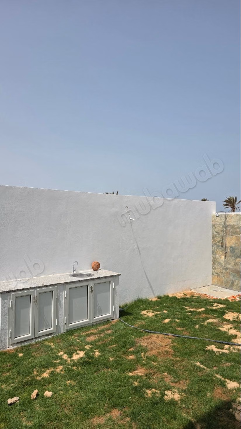 منزل فاخر للبيع في هومت سوك. المساحة 640 م². مفروش