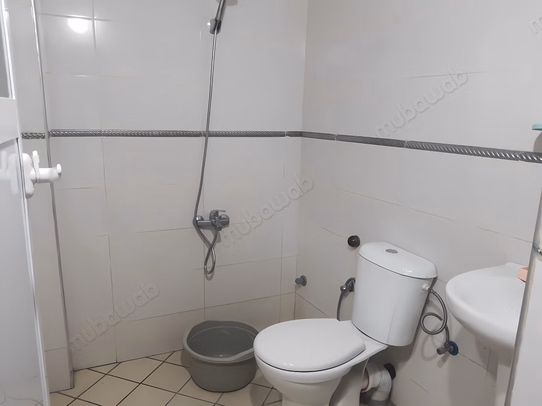 Titré Grande maison familiale à Stehat équipés
