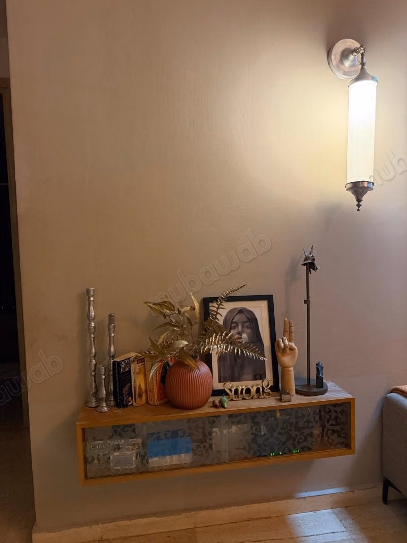 Appartements à louer en Centre ville. 
Surface totale 84 m². 
Antenne parabolique, résidence sécurisée