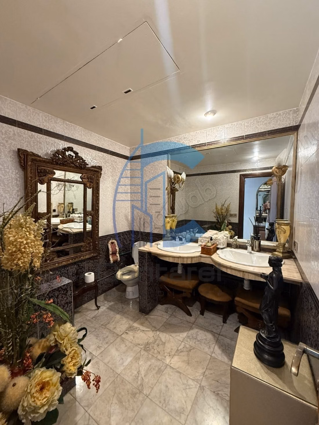 À louer duplex d'exception de 500m² racine