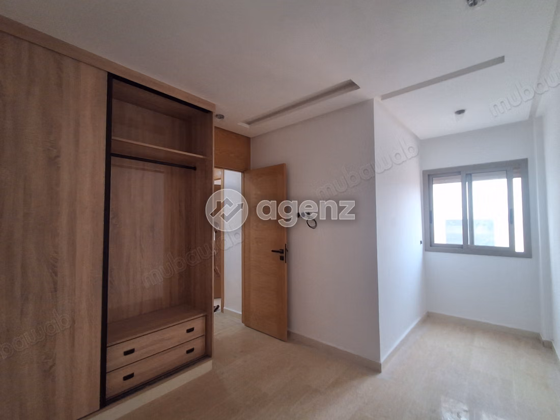 IMM ZO Appartement à vendre 56 m², 2 chambres 
Sidi Maarouf 
Casablanca — 2