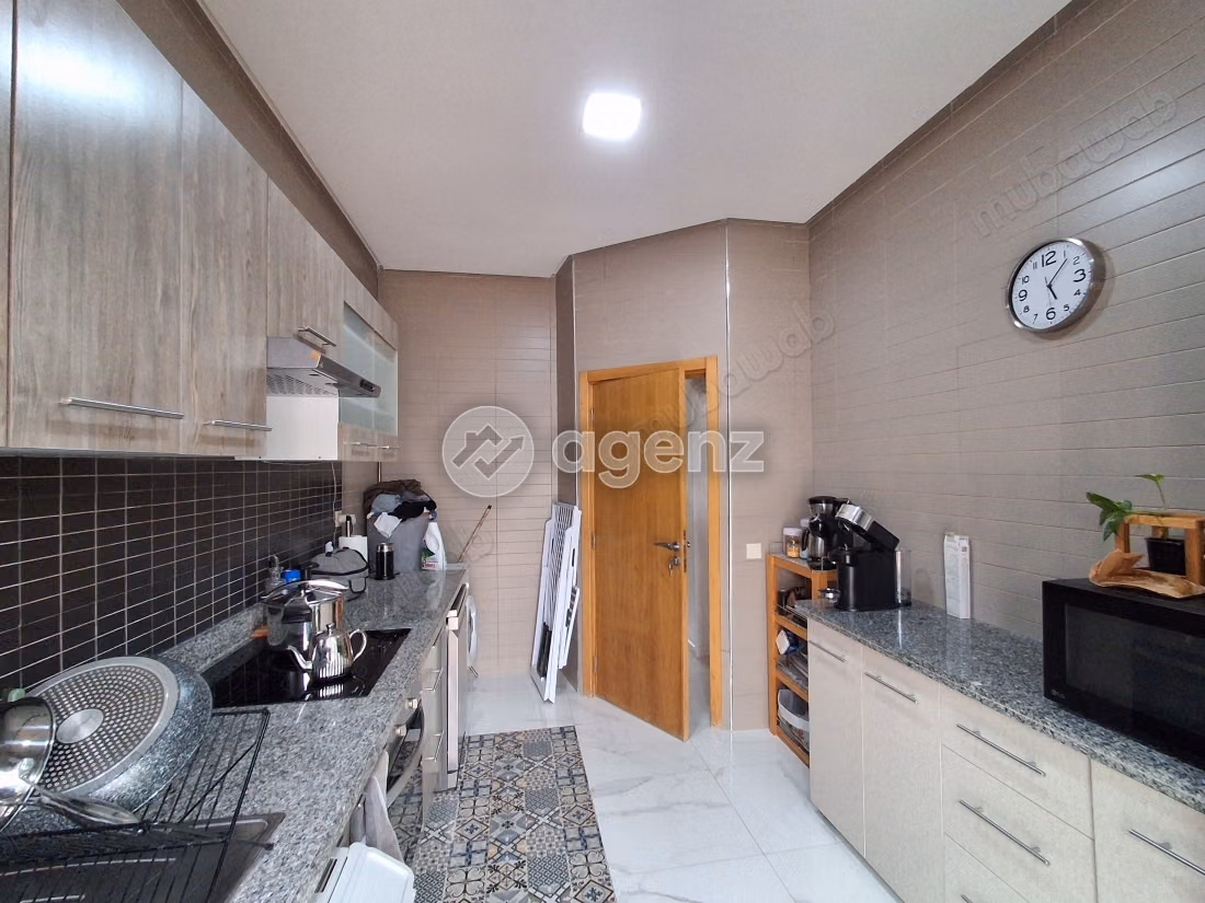 Appartement à vendre 144 m², 2 chambres 
Andalousse Skhirate 
Témara — 3