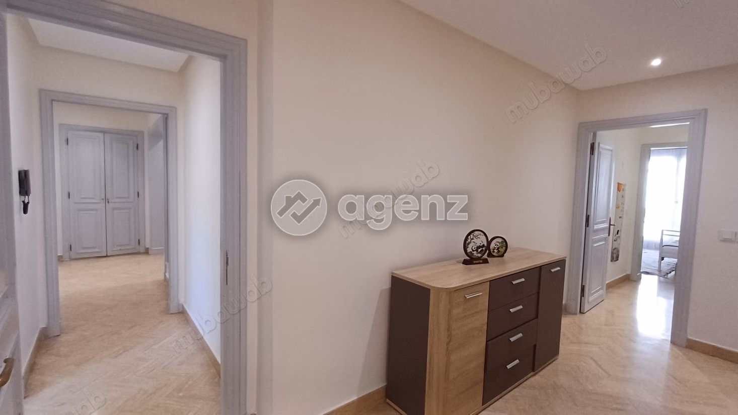 Appartement à vendre 198 m², 3 chambres 
Racine Casablanca — 5