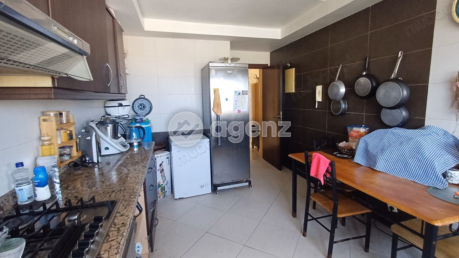 Appartement 155 m² f Bourgogne Ouest — 17