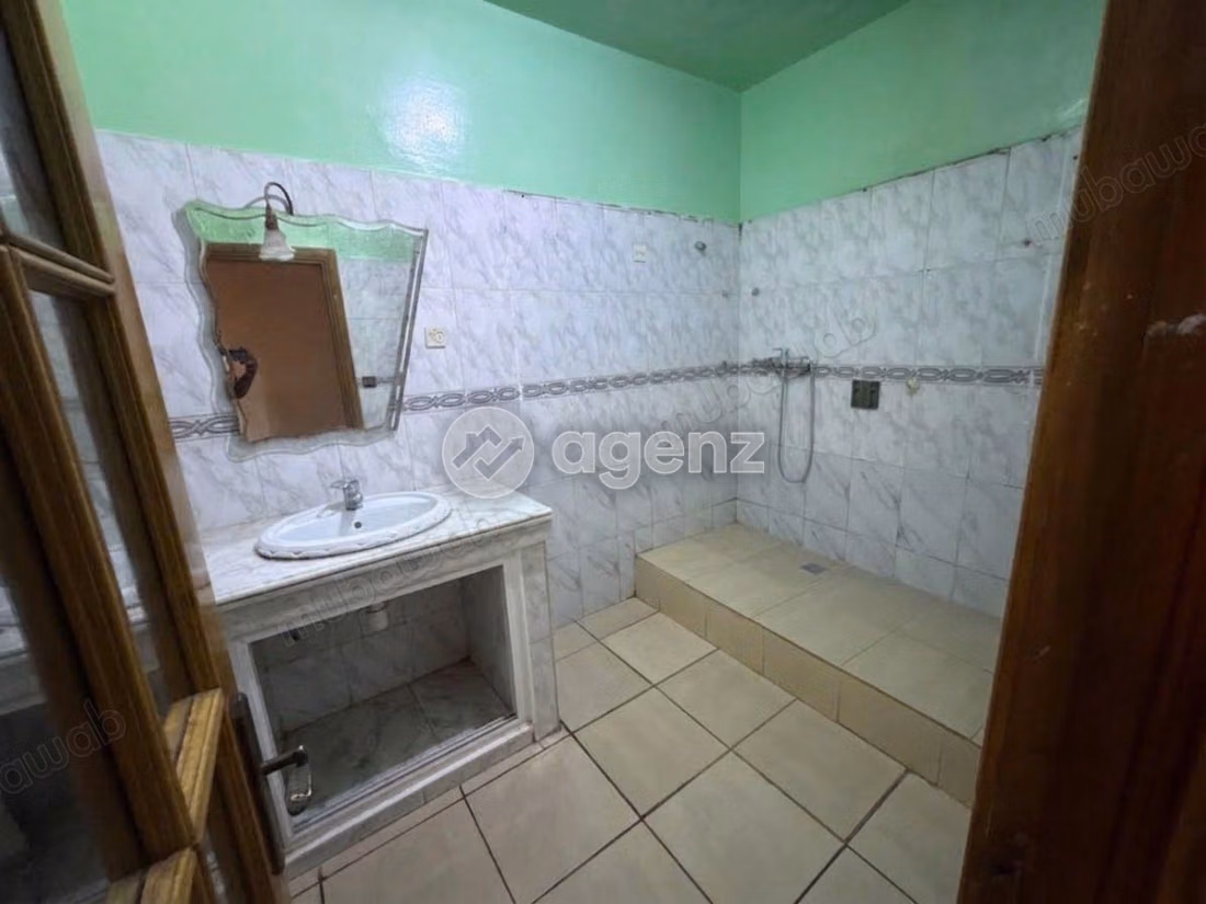 Appartement à vendre 110 m², 2 chambres 
Burger Casablanca — 5
